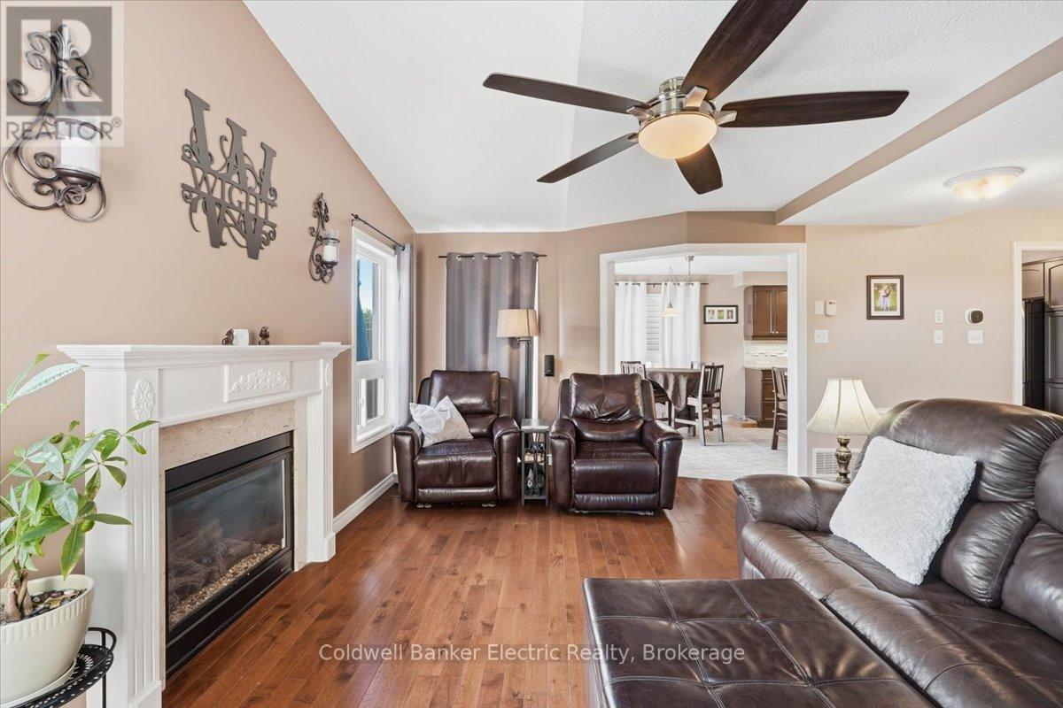 665 HERITAGE TRAIL - 6