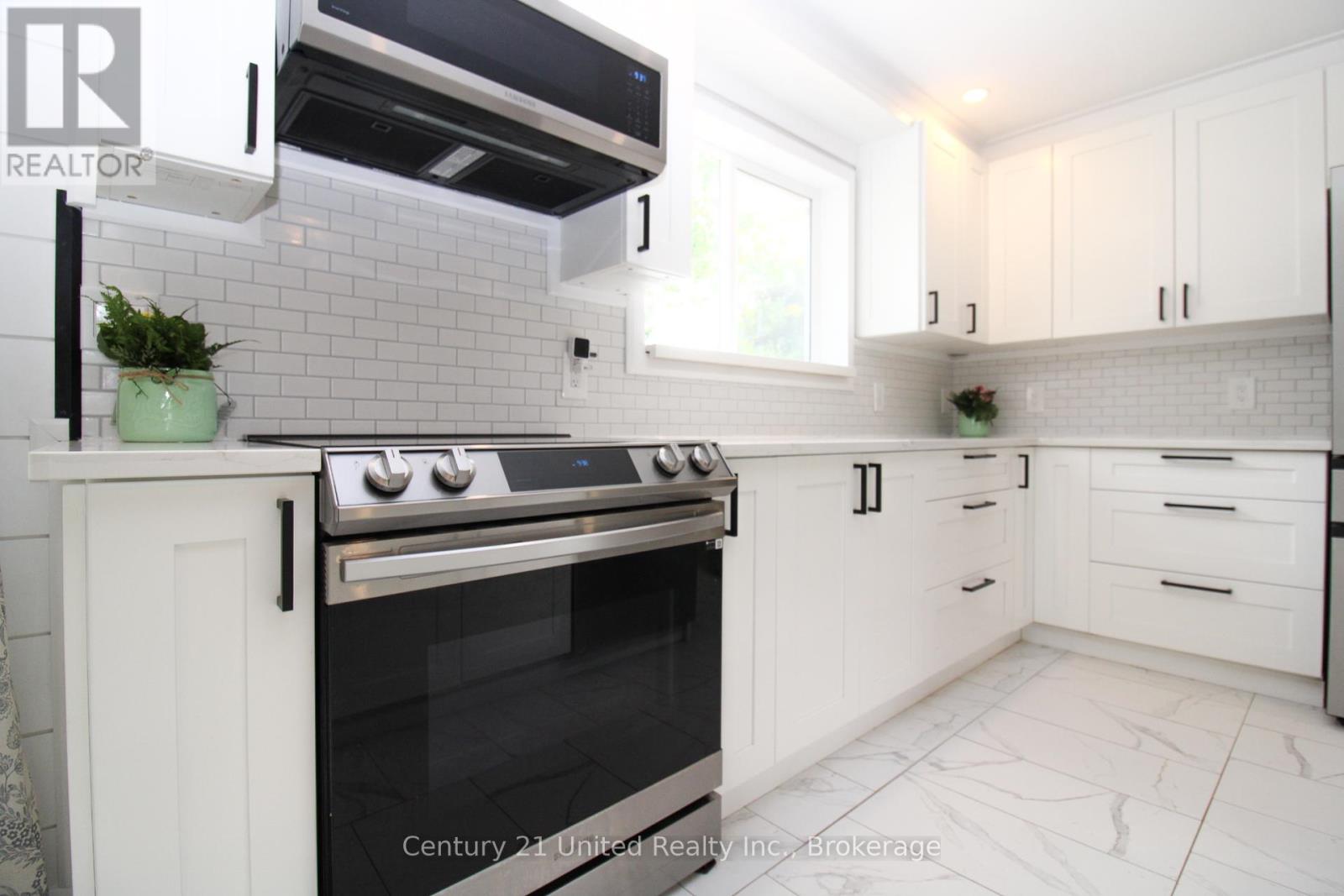 822 ARGYLE STREET - 16