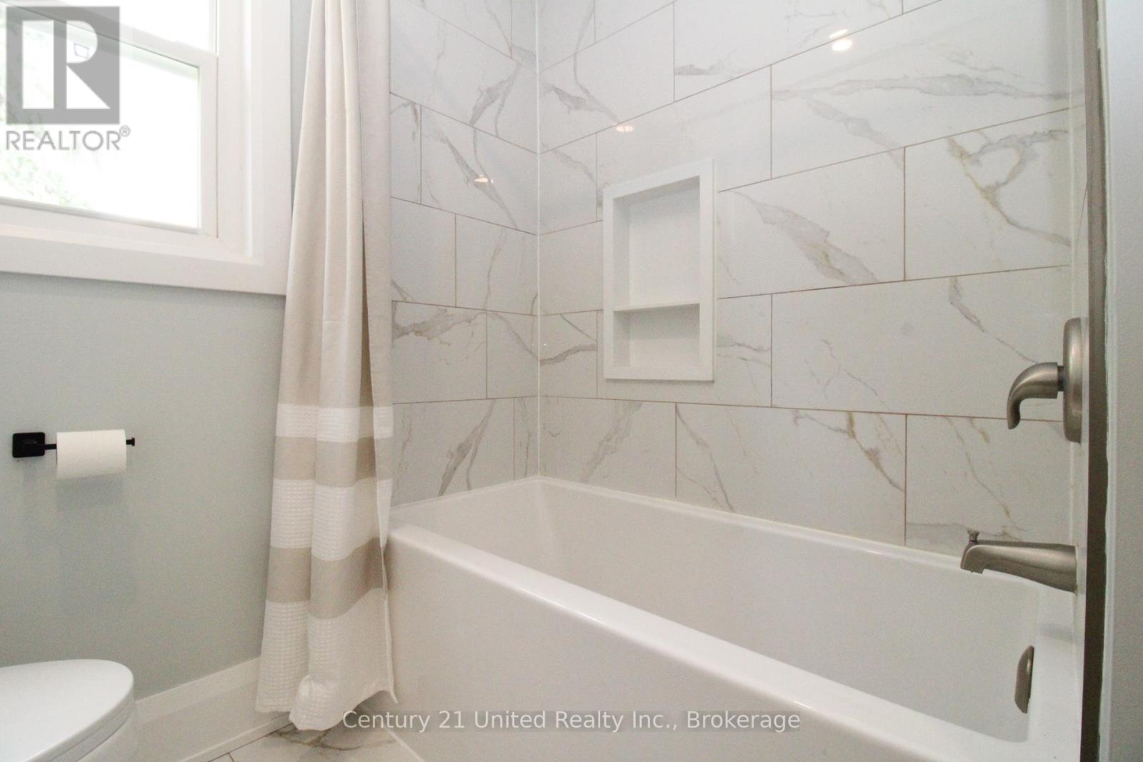 822 ARGYLE STREET - 28