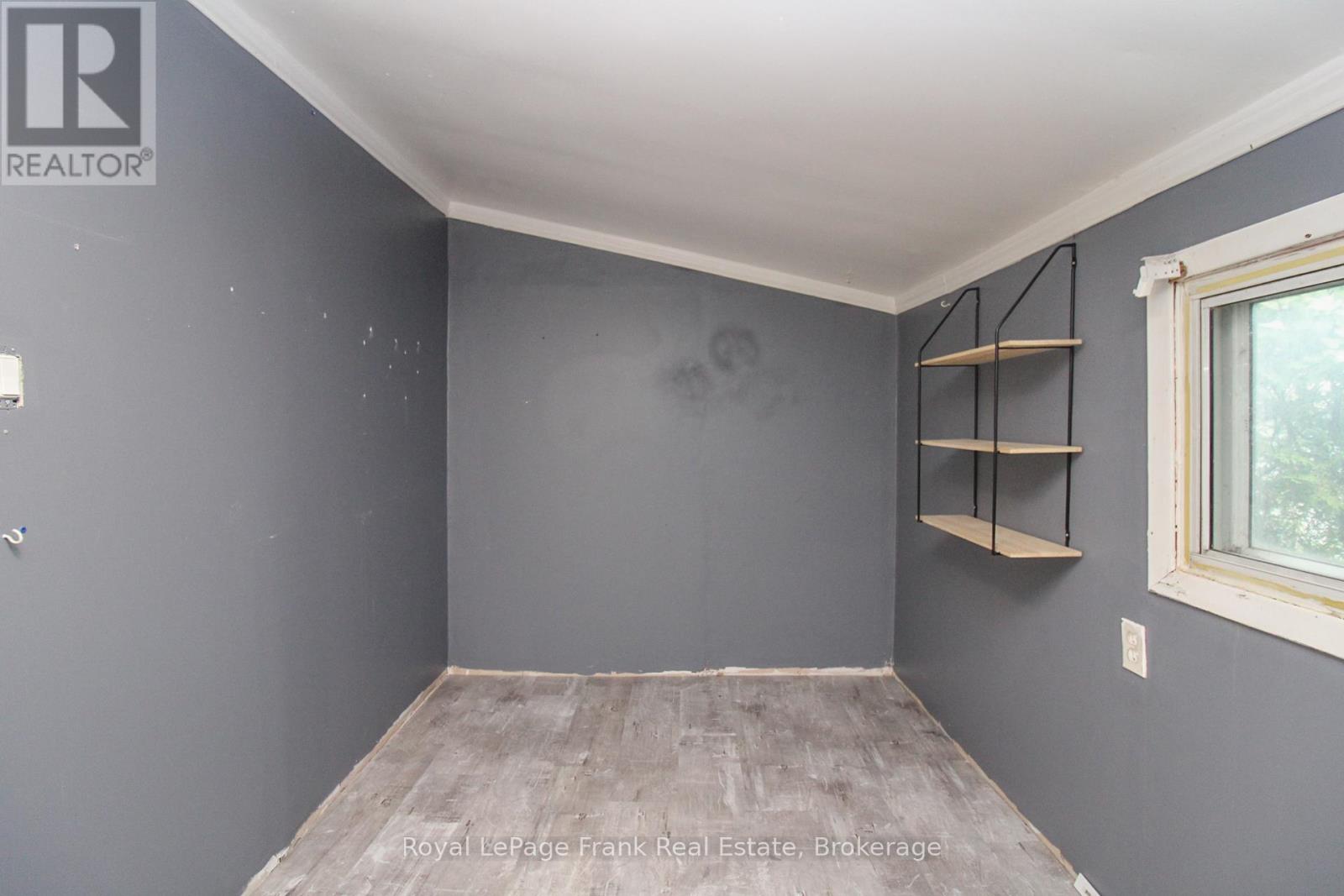 460 HOWDEN STREET - 13