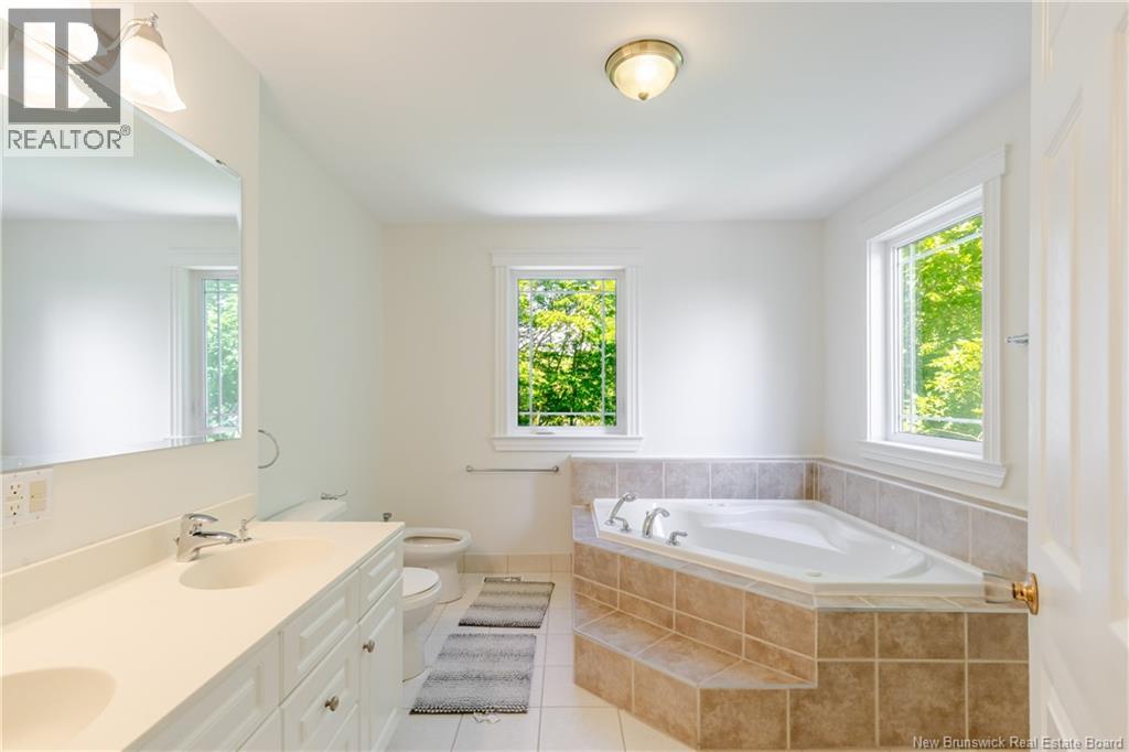 15 Gervais Court - 26