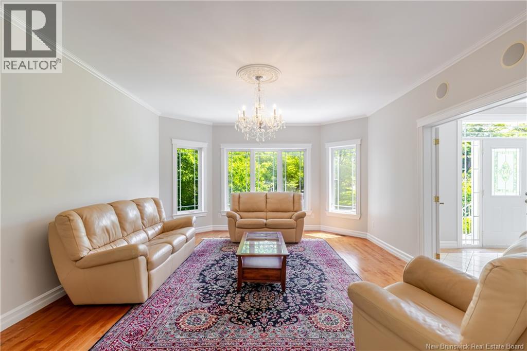 15 Gervais Court - 12
