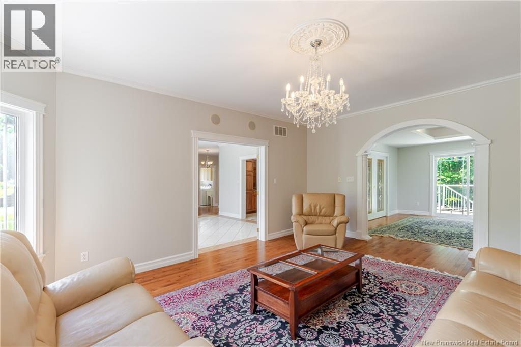 15 Gervais Court - 13
