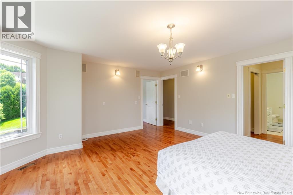 15 Gervais Court - 23