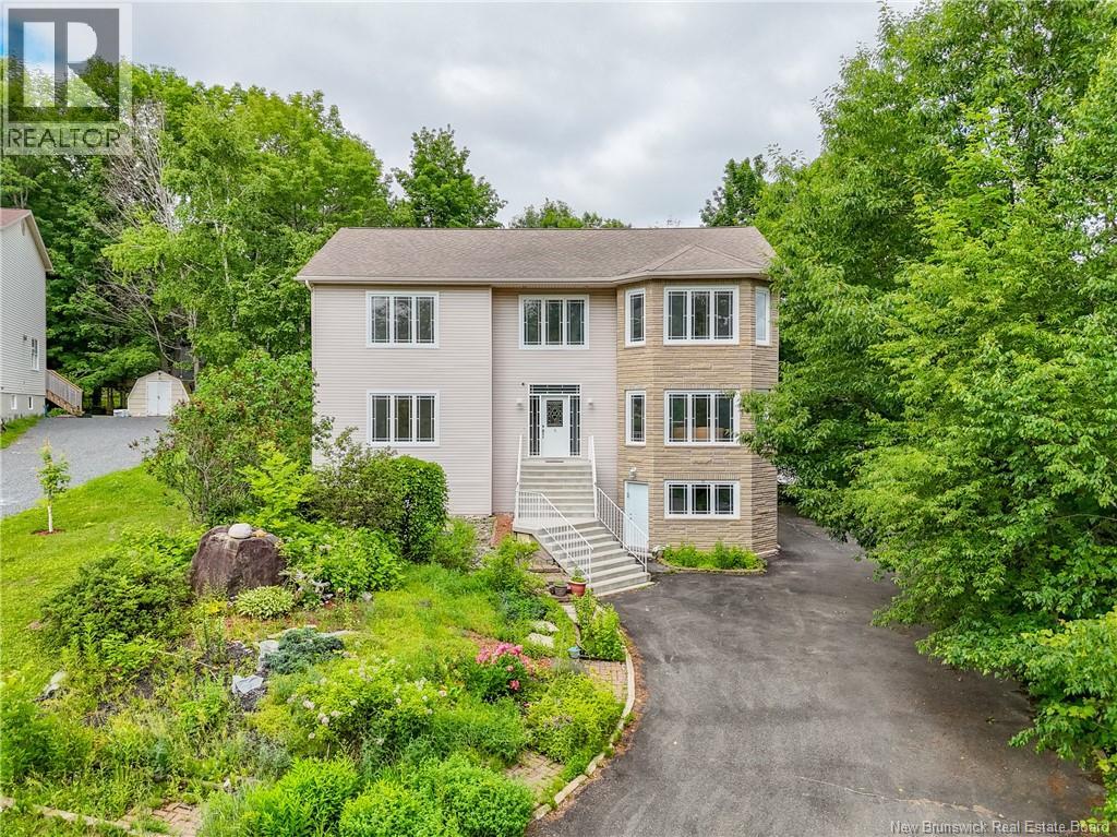 15 Gervais Court - 44
