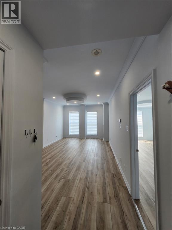 #909 135 JAMES Street S - Image 10