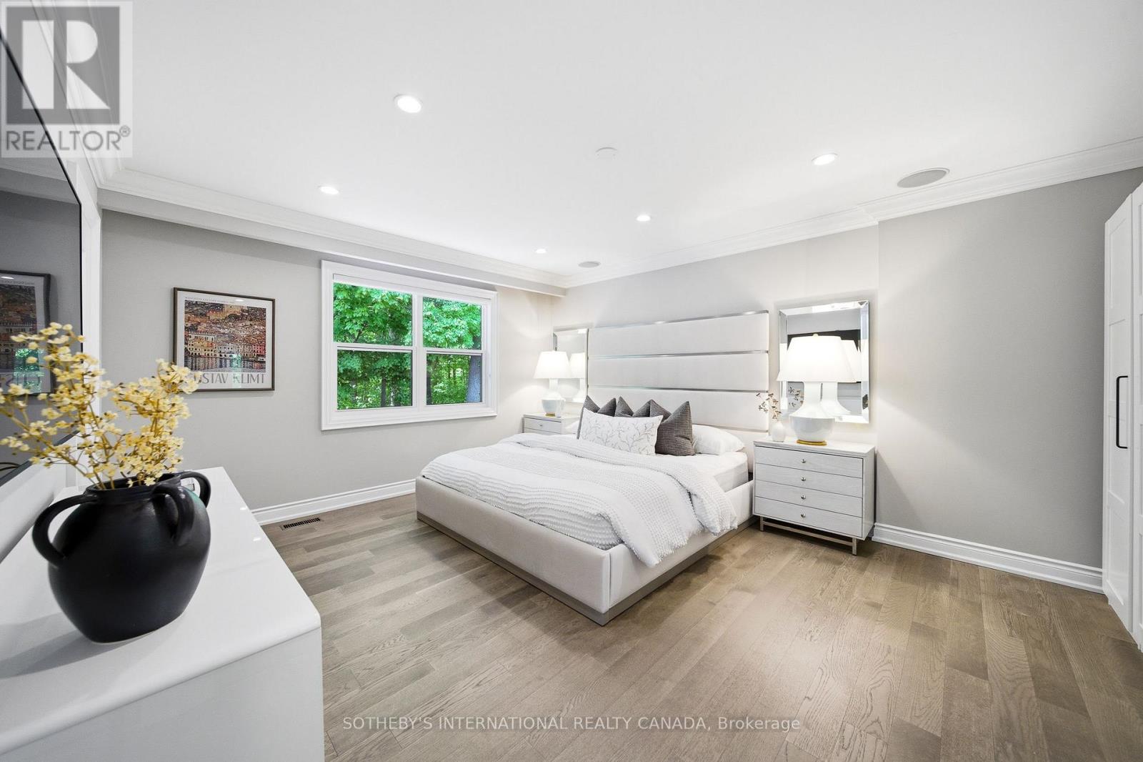 122 CASSANDRA BOULEVARD - 18