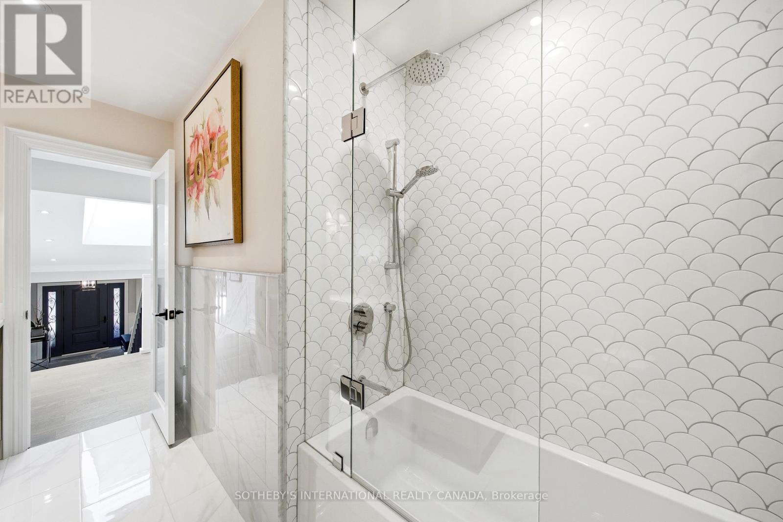 122 CASSANDRA BOULEVARD - 26