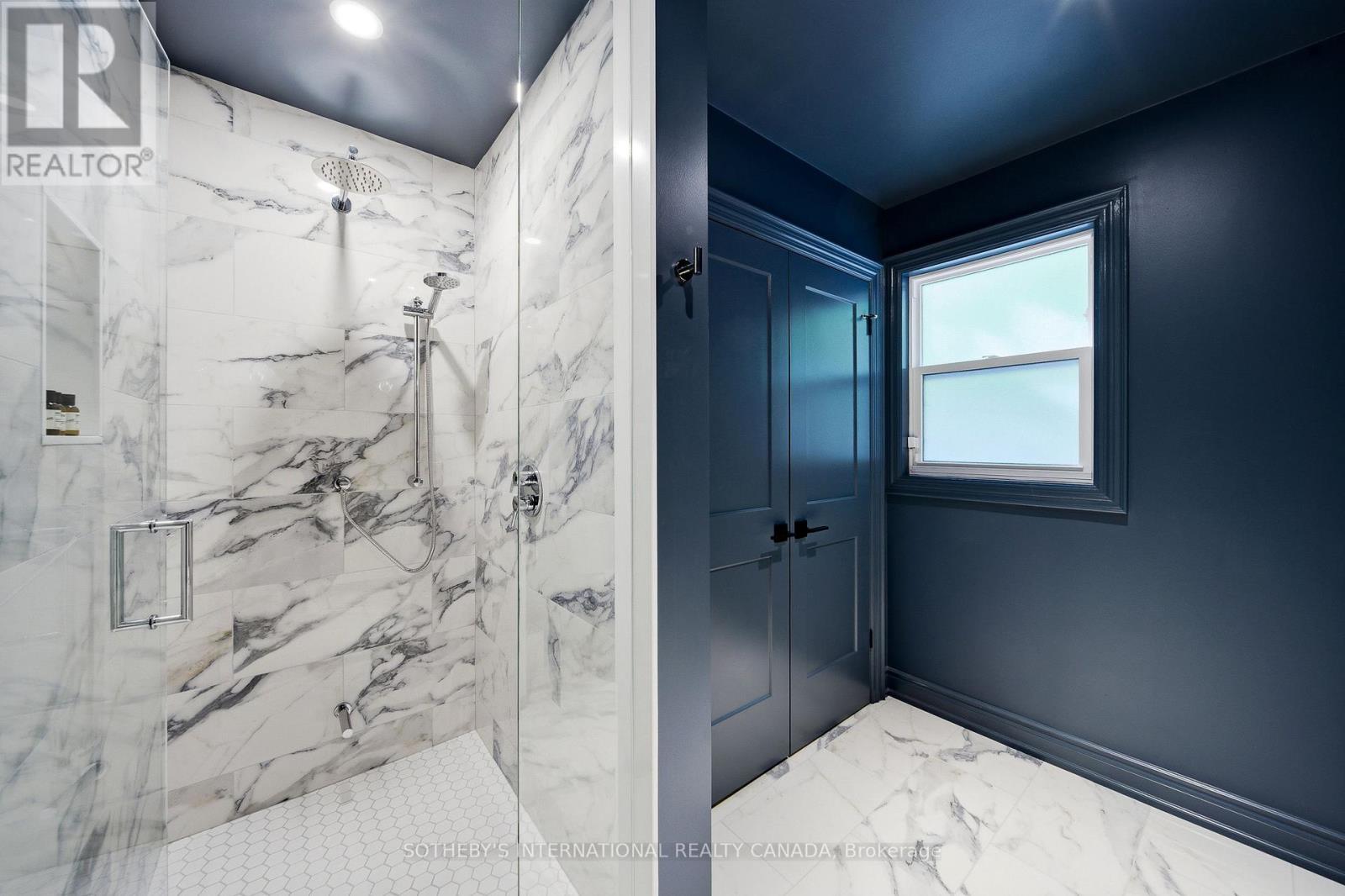 122 CASSANDRA BOULEVARD - 31