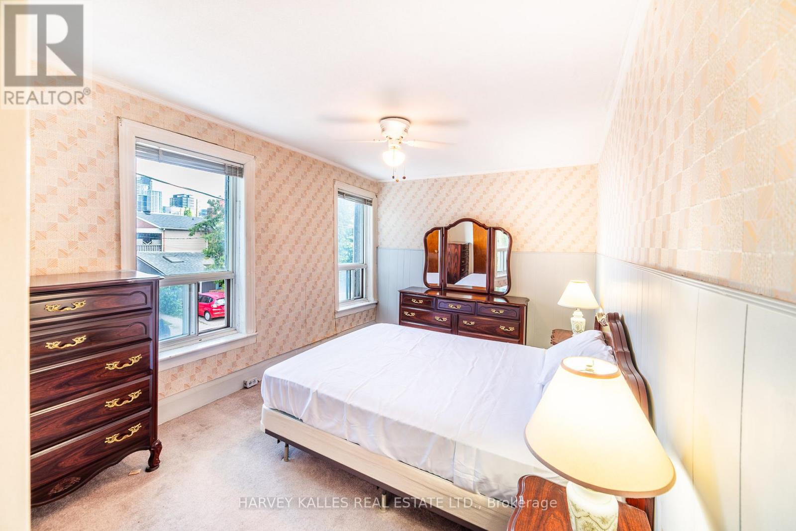6 CROCKER AVENUE - 12