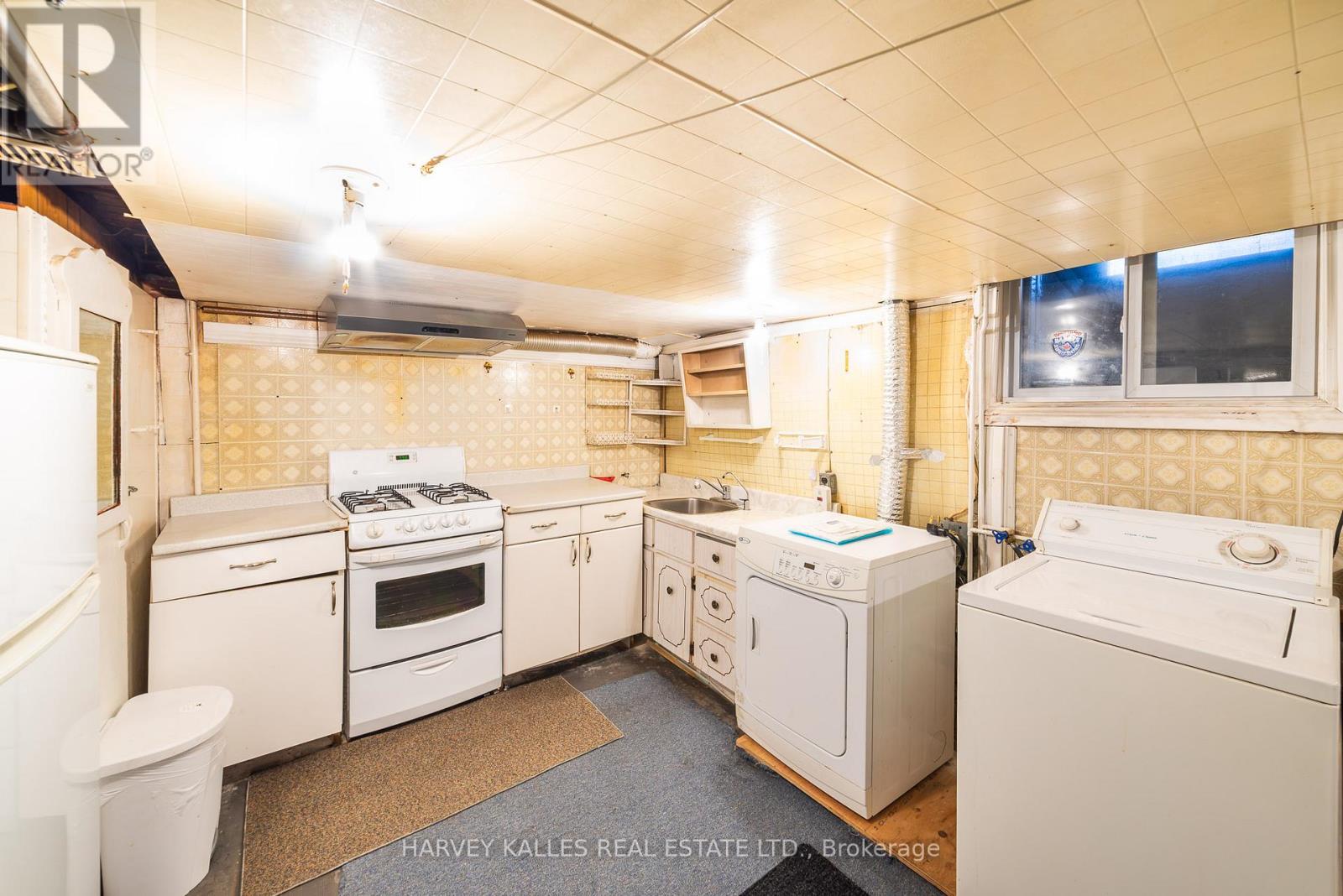6 CROCKER AVENUE - 19
