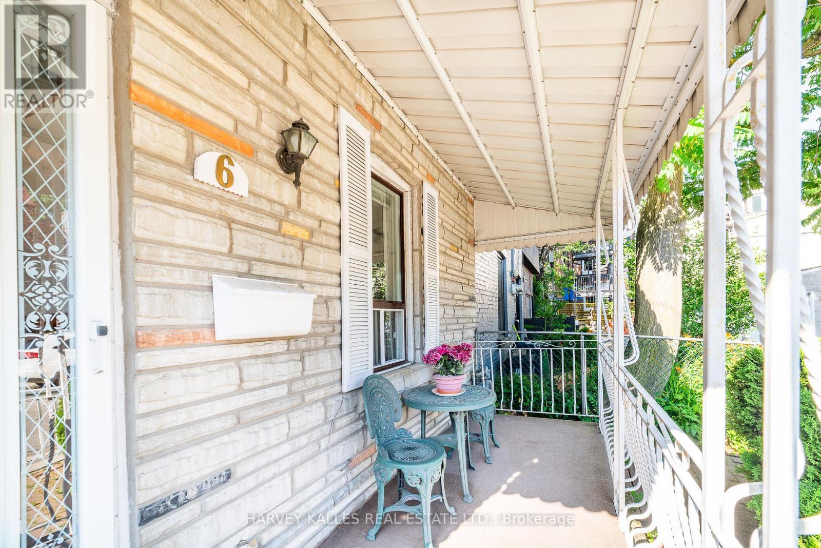 6 CROCKER AVENUE - 3
