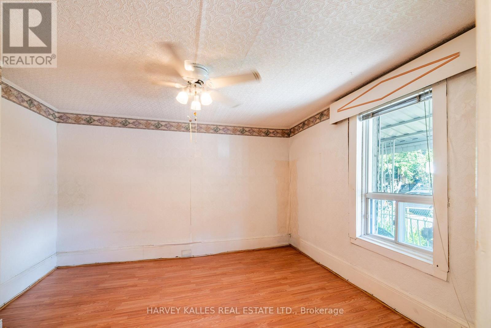 6 CROCKER AVENUE - 6