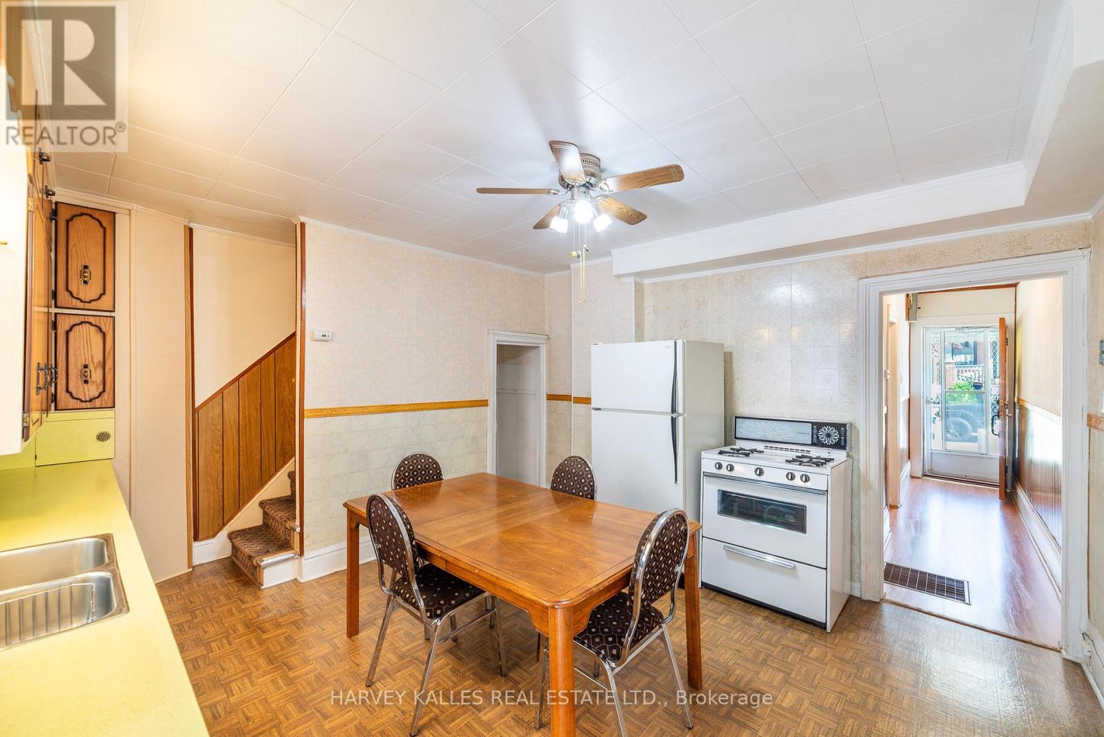 6 CROCKER AVENUE - 9