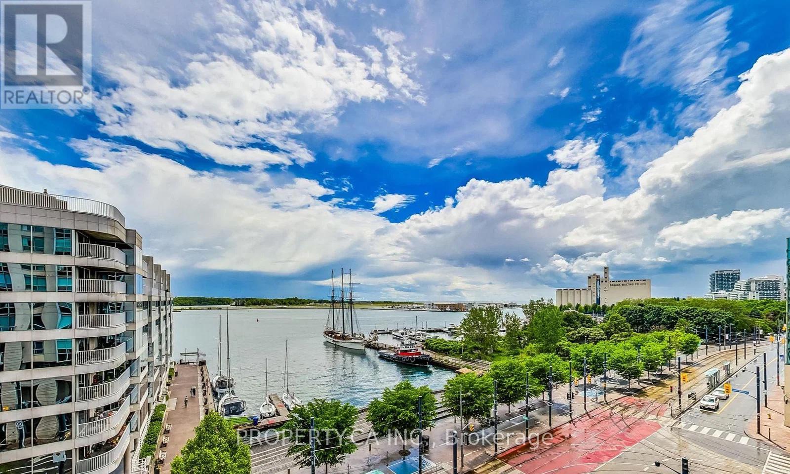 #1105 410 QUEENS QUAY W - 15