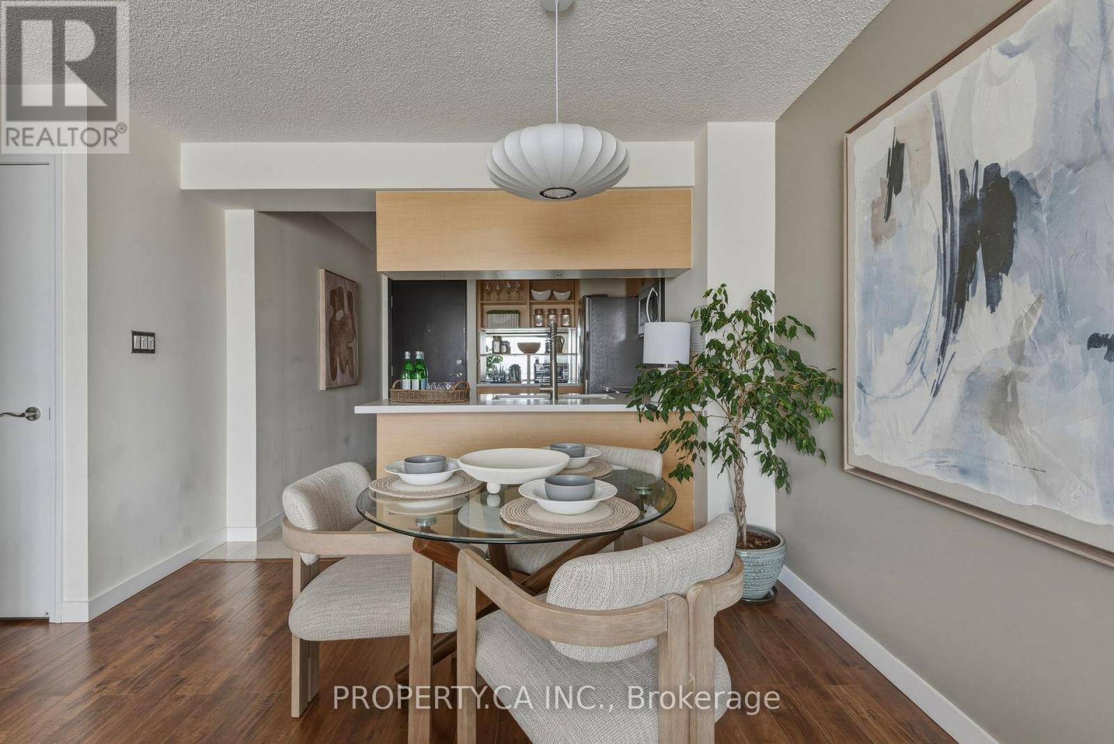 #1105 410 QUEENS QUAY W - 5