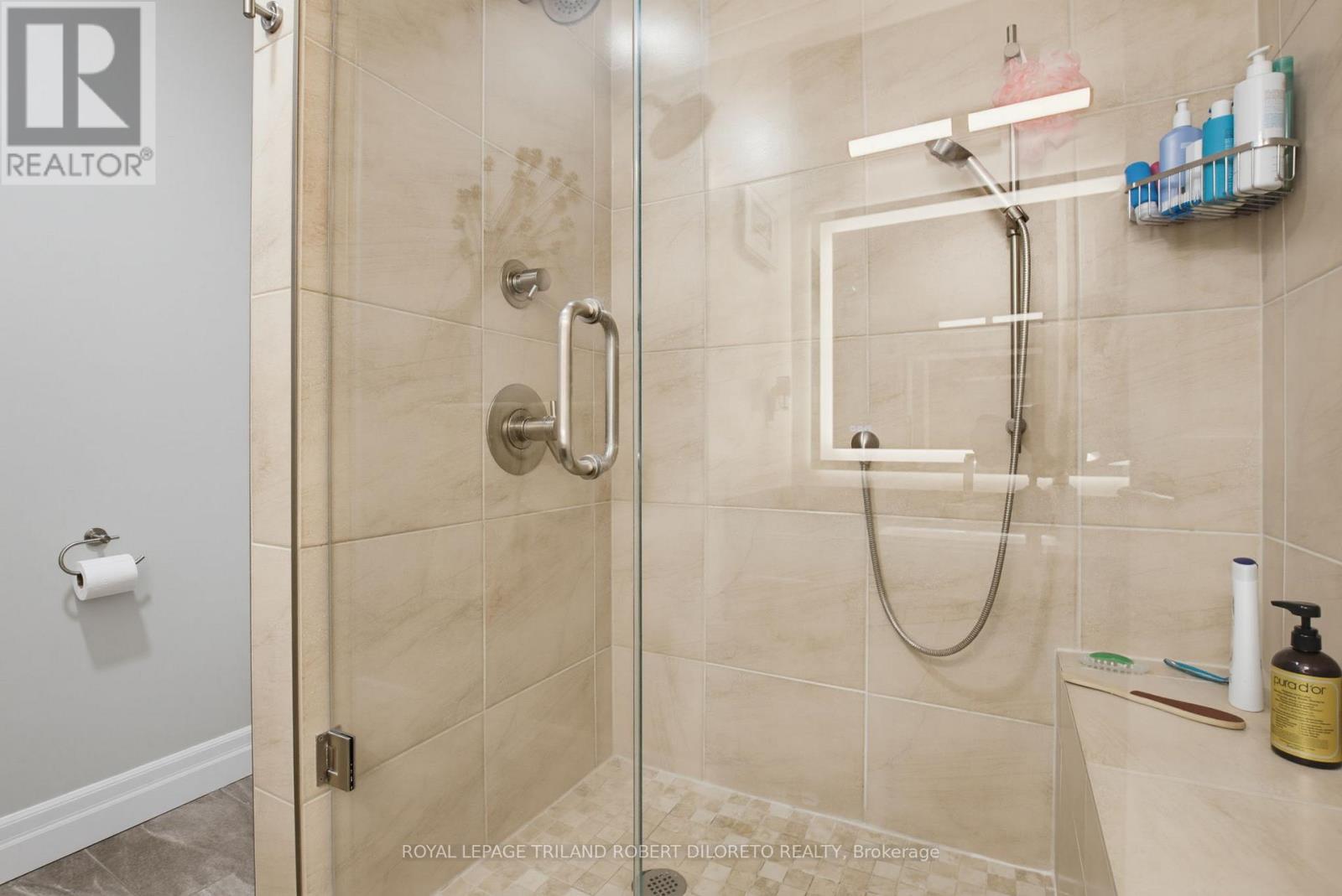 102 ST BEES COURT - 30