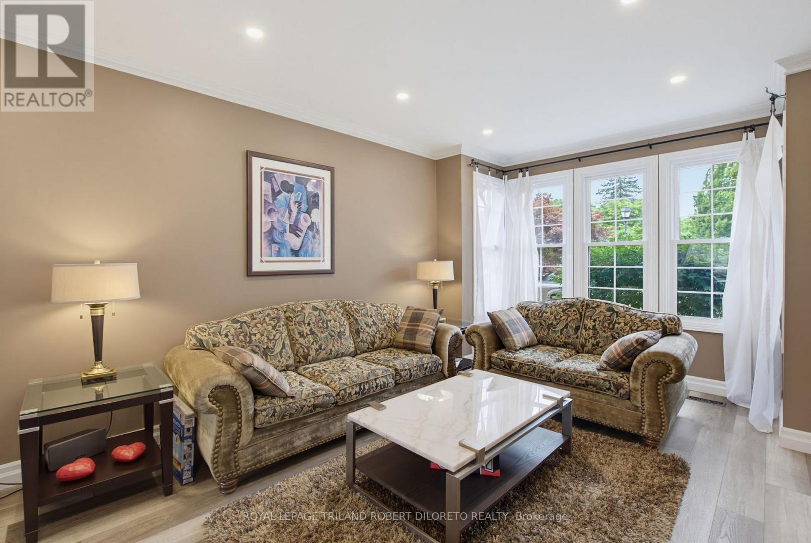 102 ST BEES COURT - 8