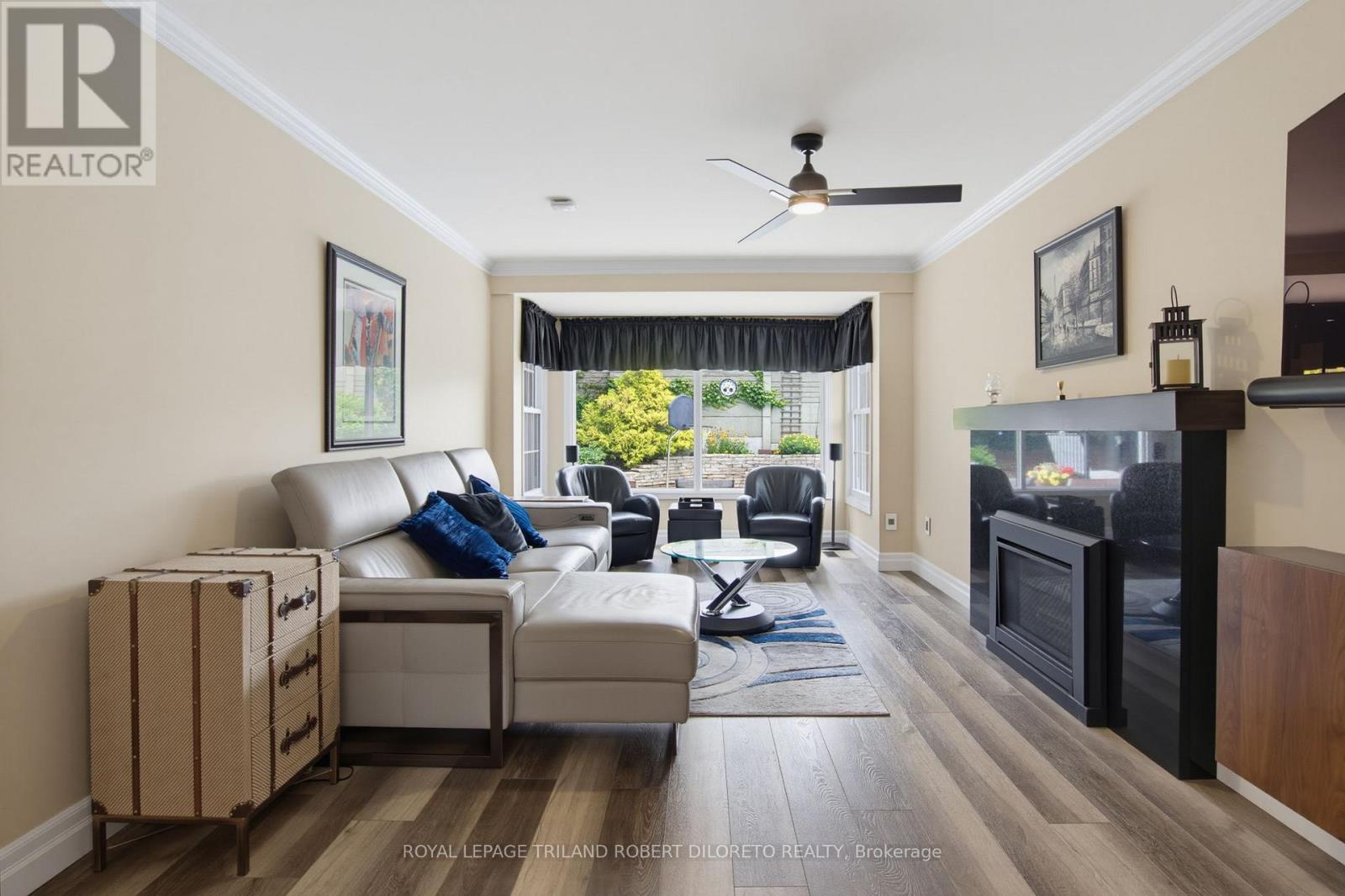 102 ST BEES COURT - 9