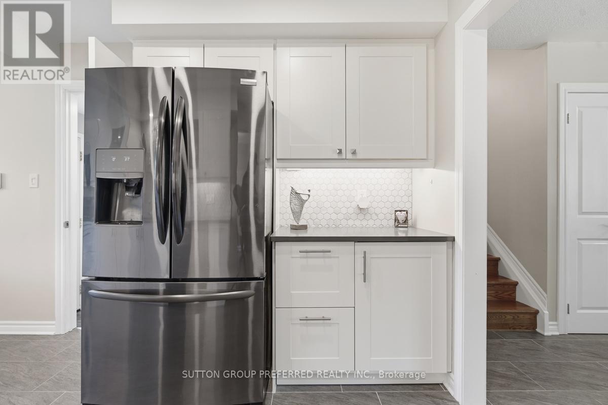 151 ST CLAIR CRESCENT - 17