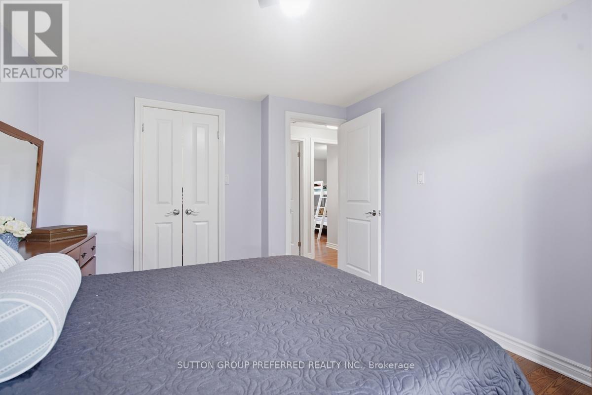 151 ST CLAIR CRESCENT - 21