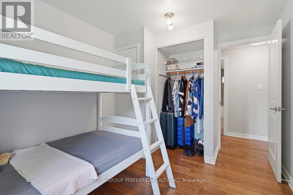 151 ST CLAIR CRESCENT - 25