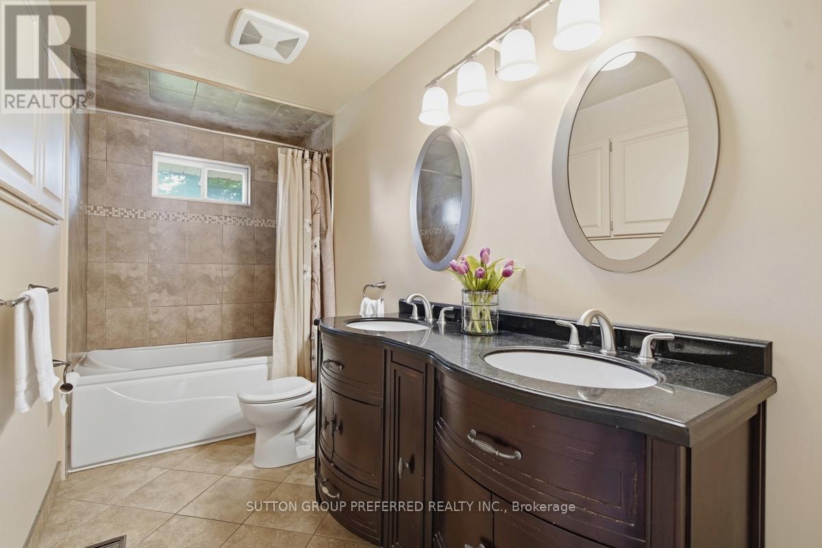 151 ST CLAIR CRESCENT - 26