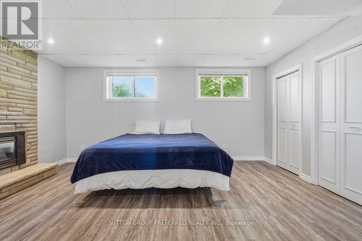 151 ST CLAIR CRESCENT - 33