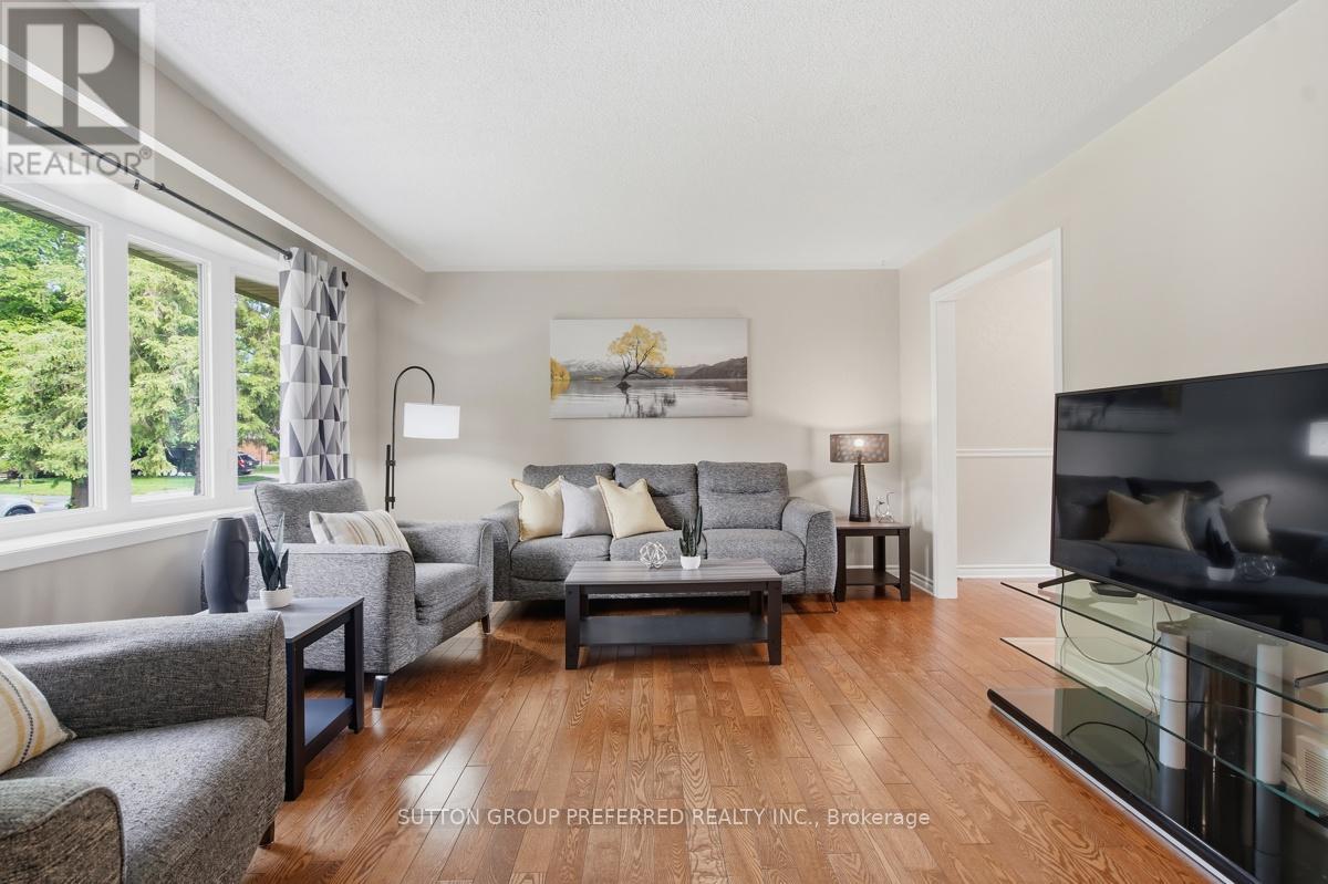 151 ST CLAIR CRESCENT - 7
