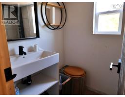 9054 East Bay Highway, Middle Cape, NS B1J2A4 Photo 14