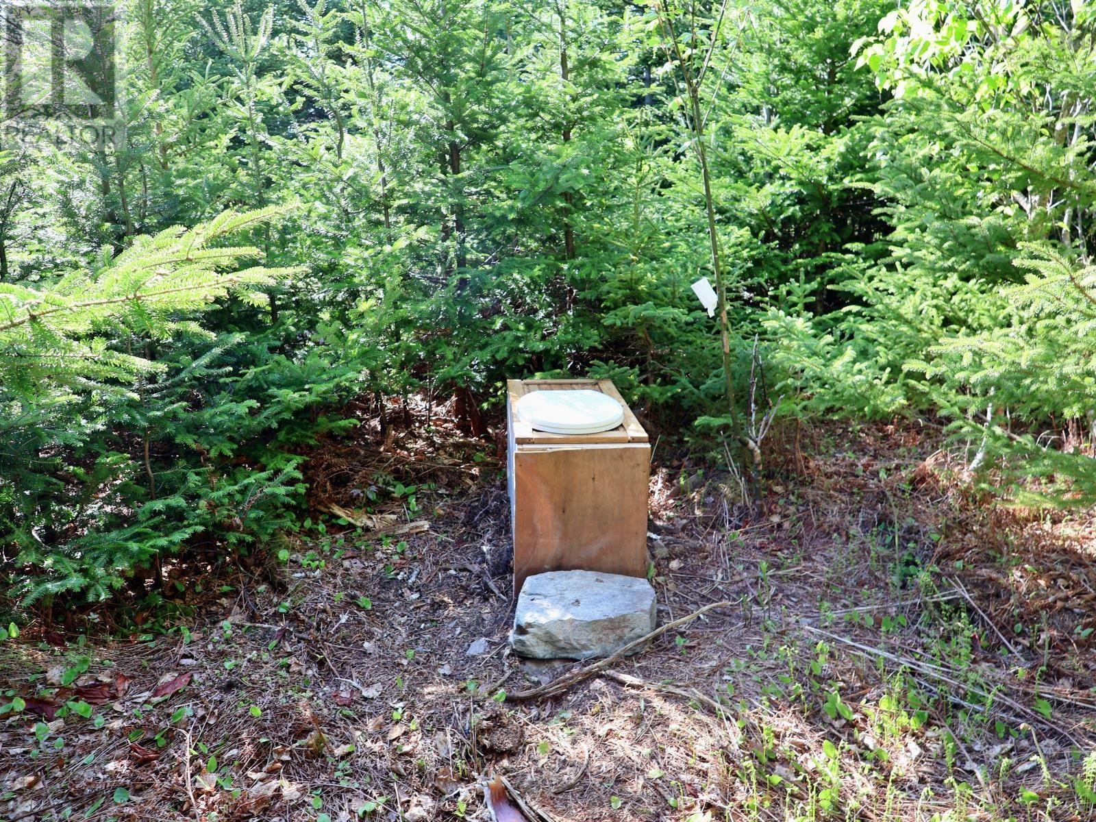 9054 East Bay Highway - 31
