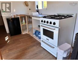 9054 East Bay Highway, Middle Cape, NS B1J2A4 Photo 11