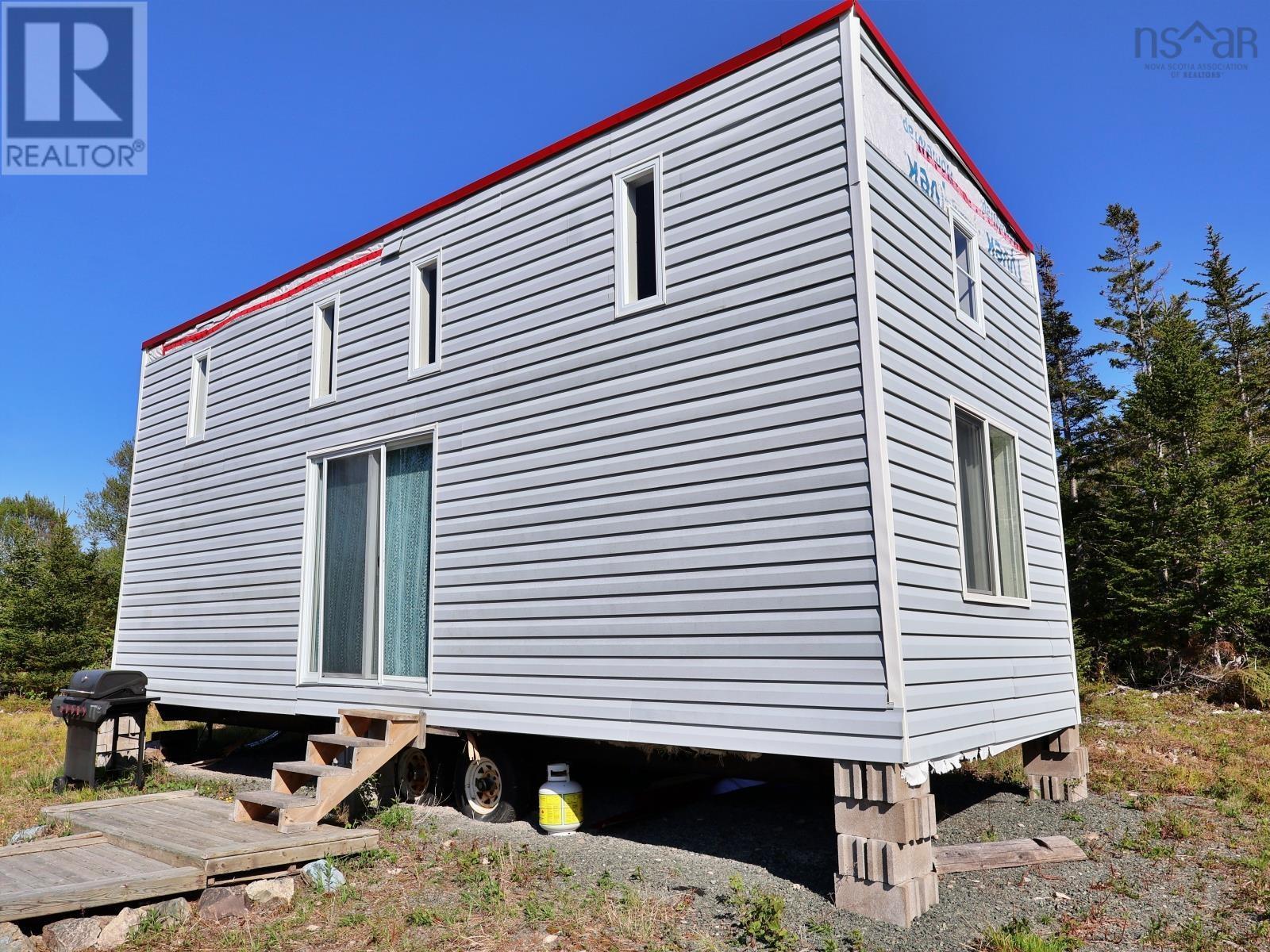 9054 East Bay Highway - 4