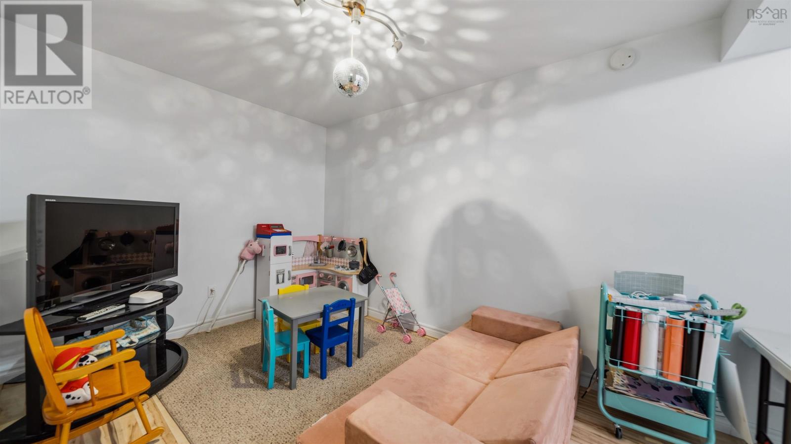 42 Oceanbreeze Avenue - 30