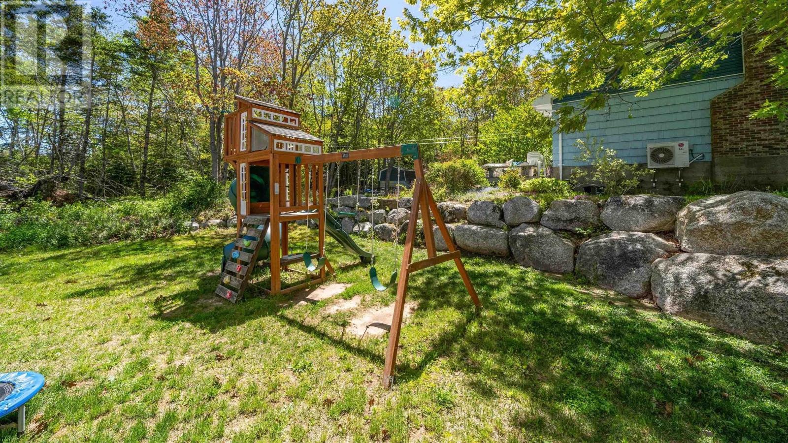 42 Oceanbreeze Avenue - 41