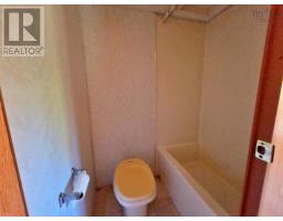 9054 East Bay Highway, Middle Cape, NS B1J2A4 Photo 40