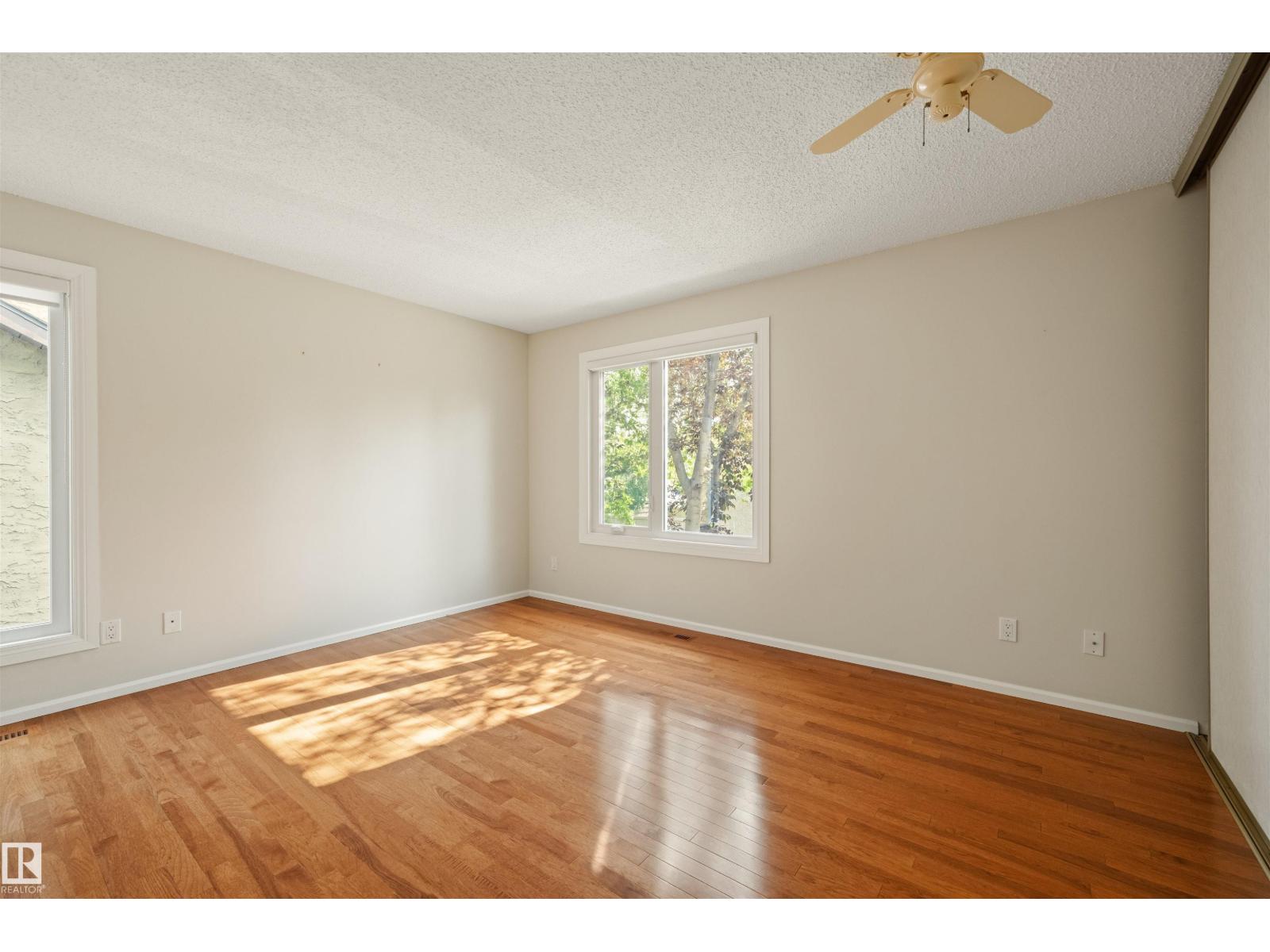 #31 11111 26 AV NW - 15