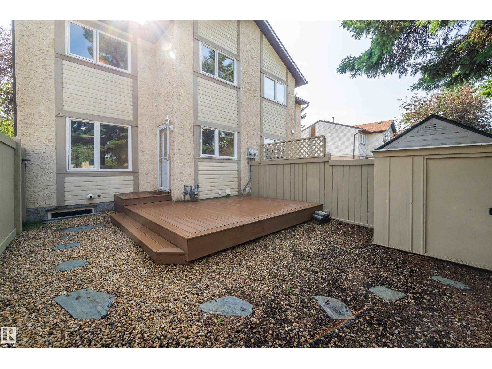 #31 11111 26 AV NW - 22