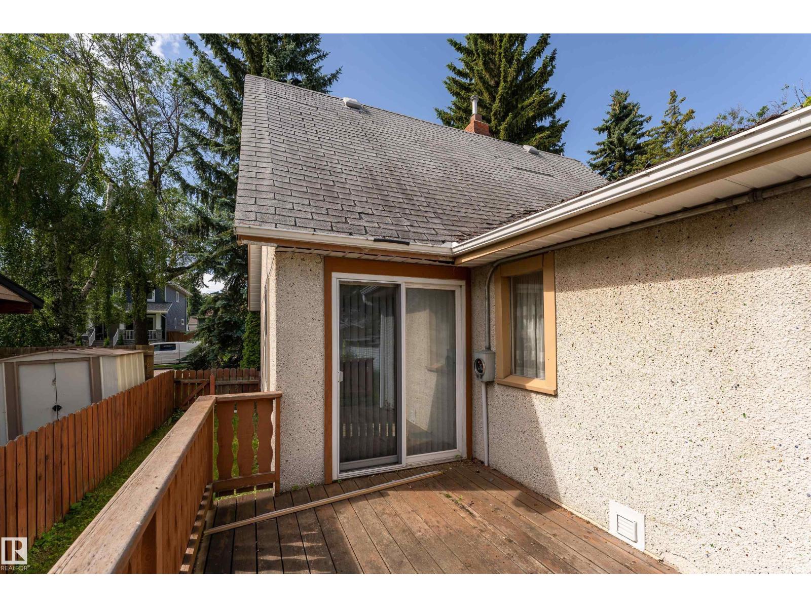 9642 72 AV NW NW - 13