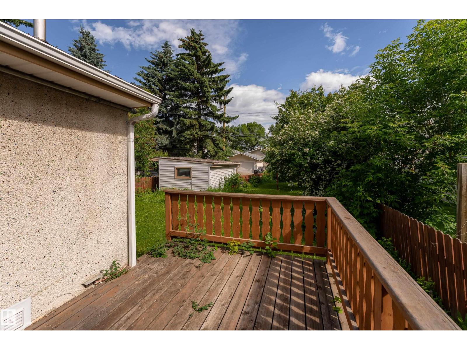 9642 72 AV NW NW - 14