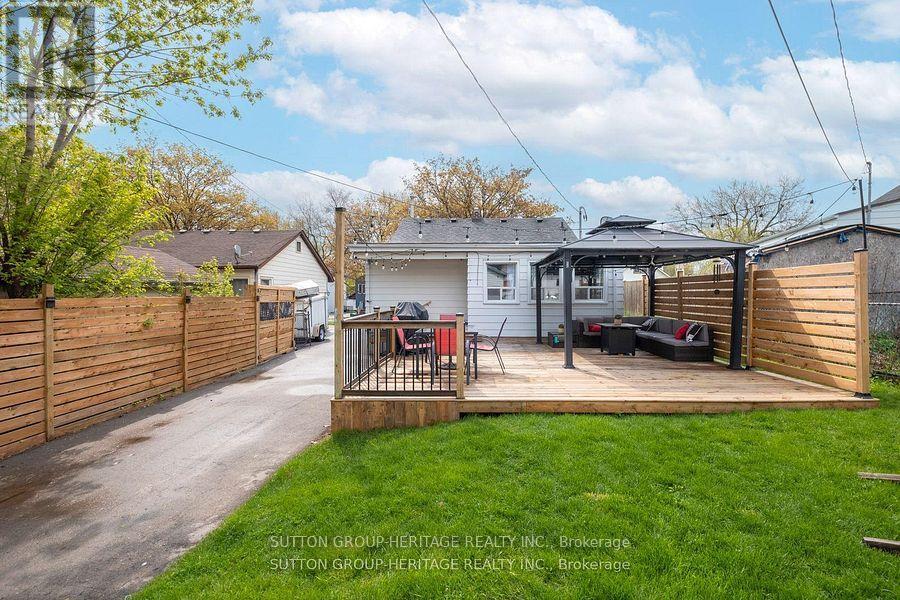 34 MAPLE STREET - 19