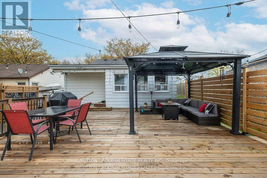 34 MAPLE STREET - 20