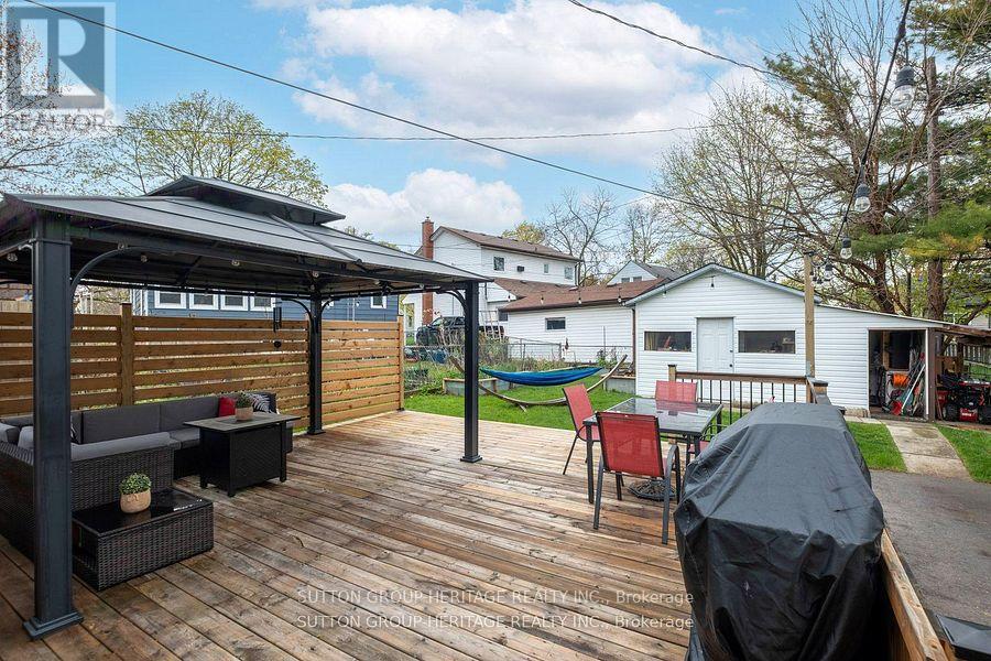 34 MAPLE STREET - 22