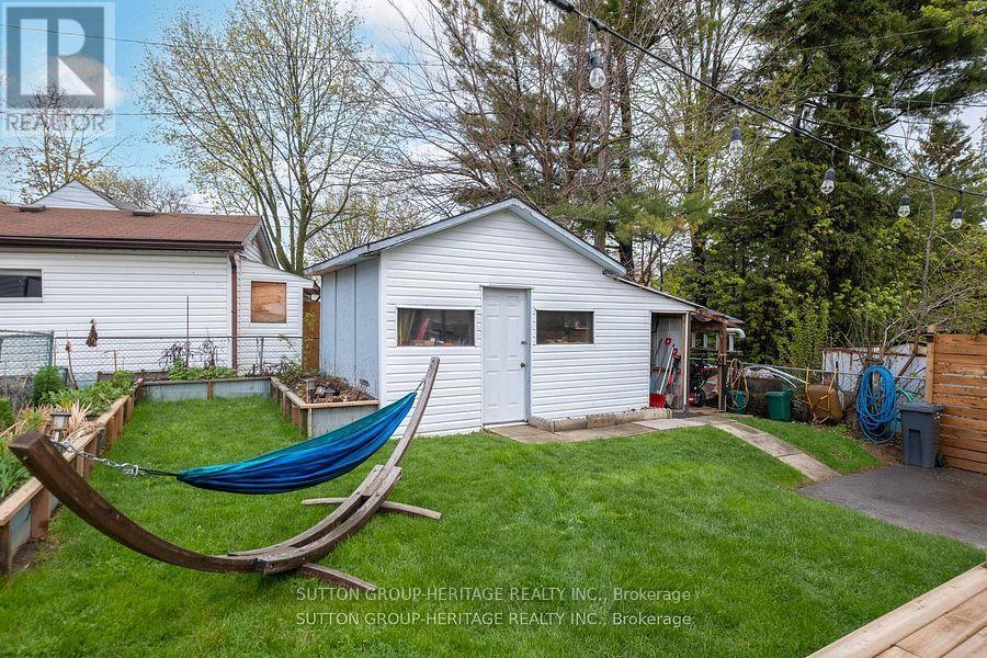 34 MAPLE STREET - 26