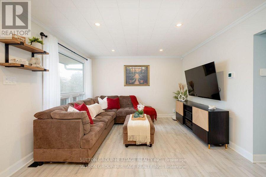 34 MAPLE STREET - 8