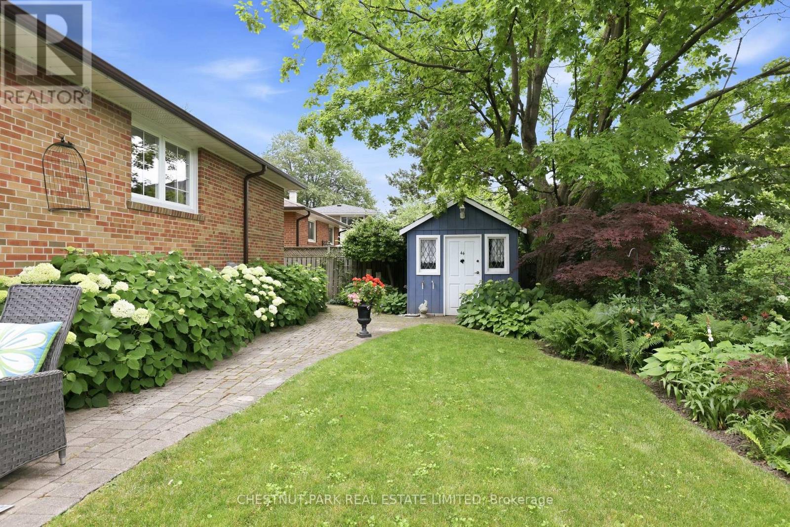 44 FAREHAM CRESCENT - 43