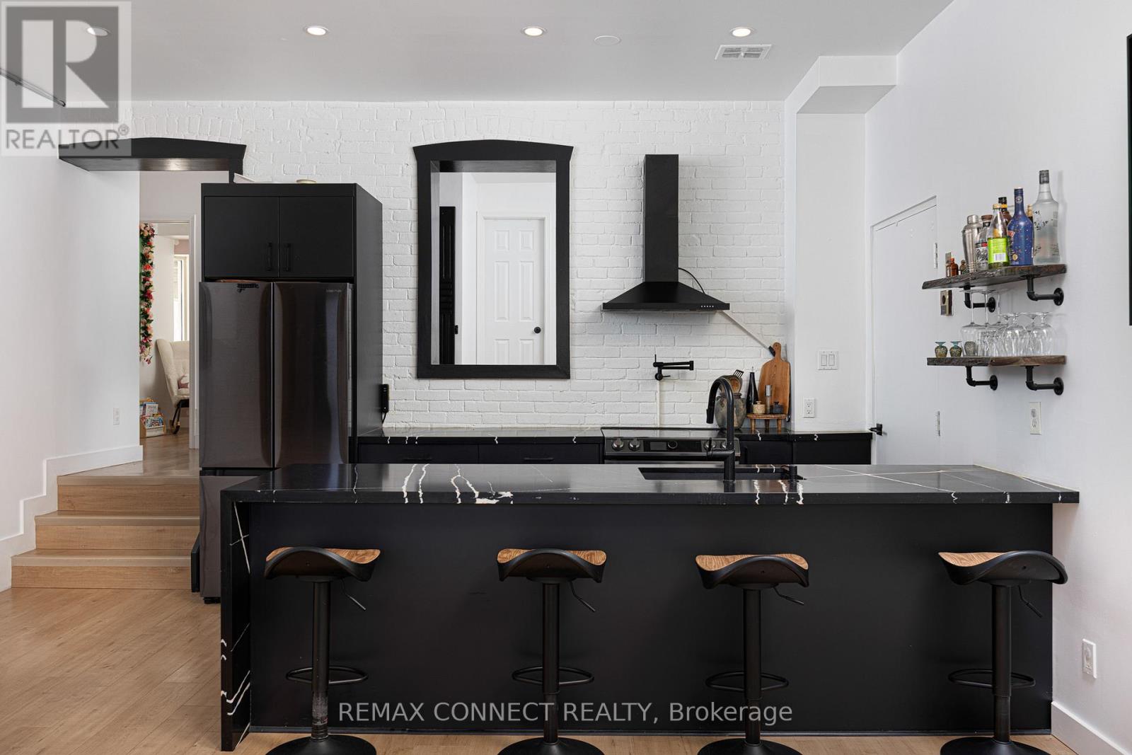 #106 99 COLEMAN AVENUE - 13
