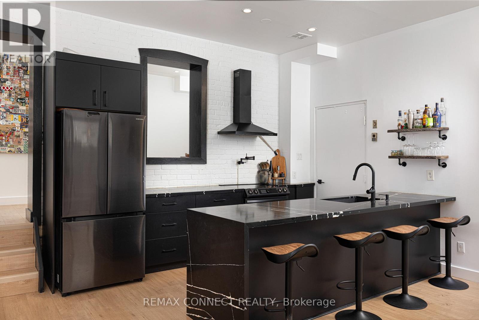 #106 99 COLEMAN AVENUE - 14