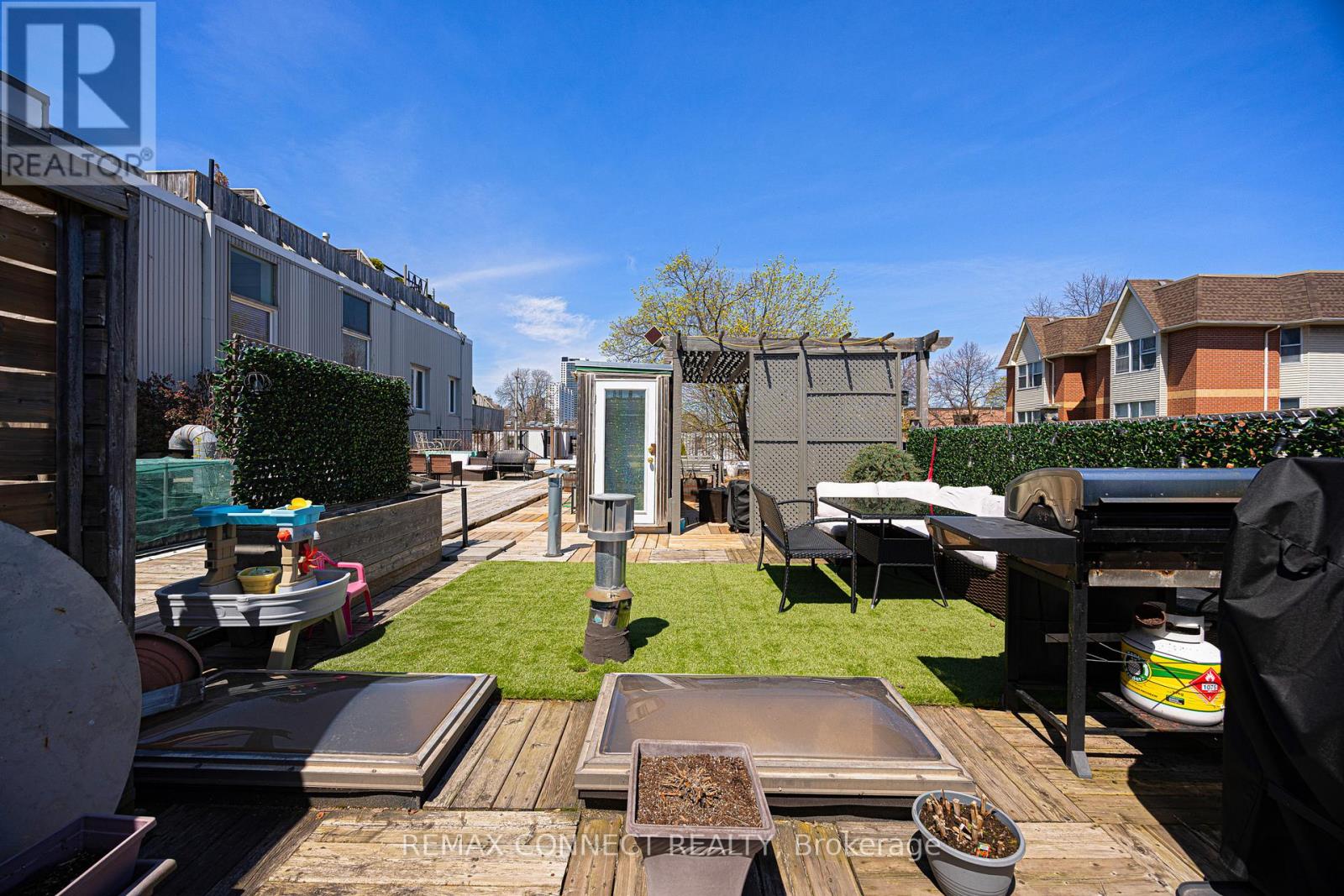 #106 99 COLEMAN AVENUE - 30