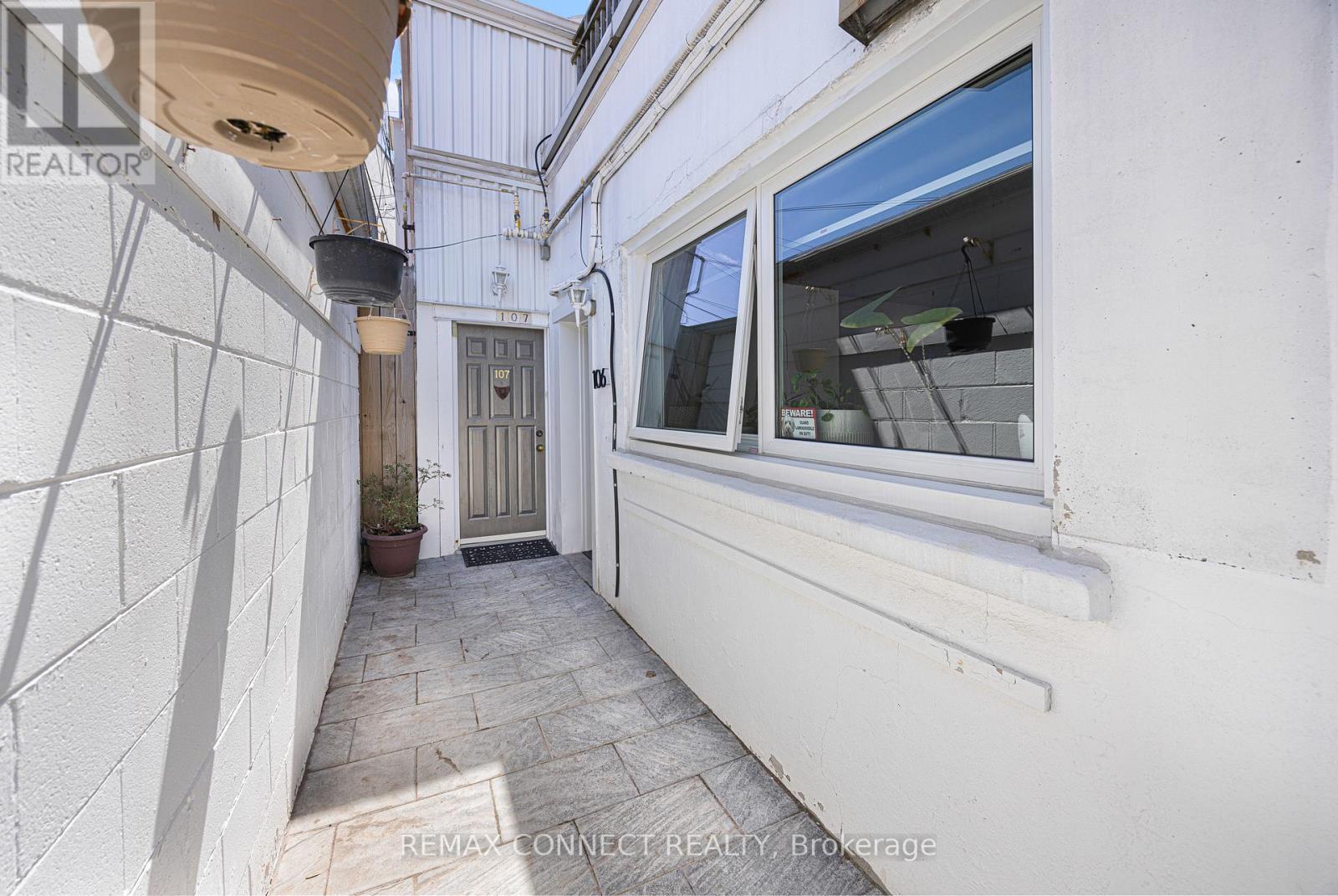 #106 99 COLEMAN AVENUE - 31